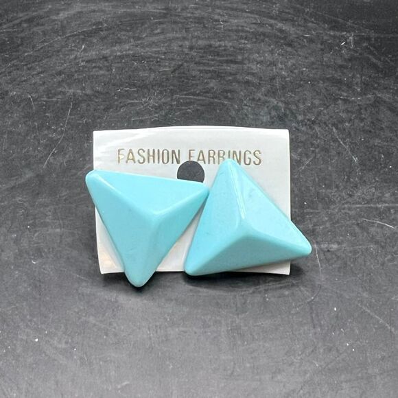 Vintage 80s 90s Earrings Blue Turquoise Shark Fin Pyramid Style Triangle Studs - Picture 1 of 13